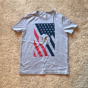 Under Armer boys T shirt - USA - Flag emblem
